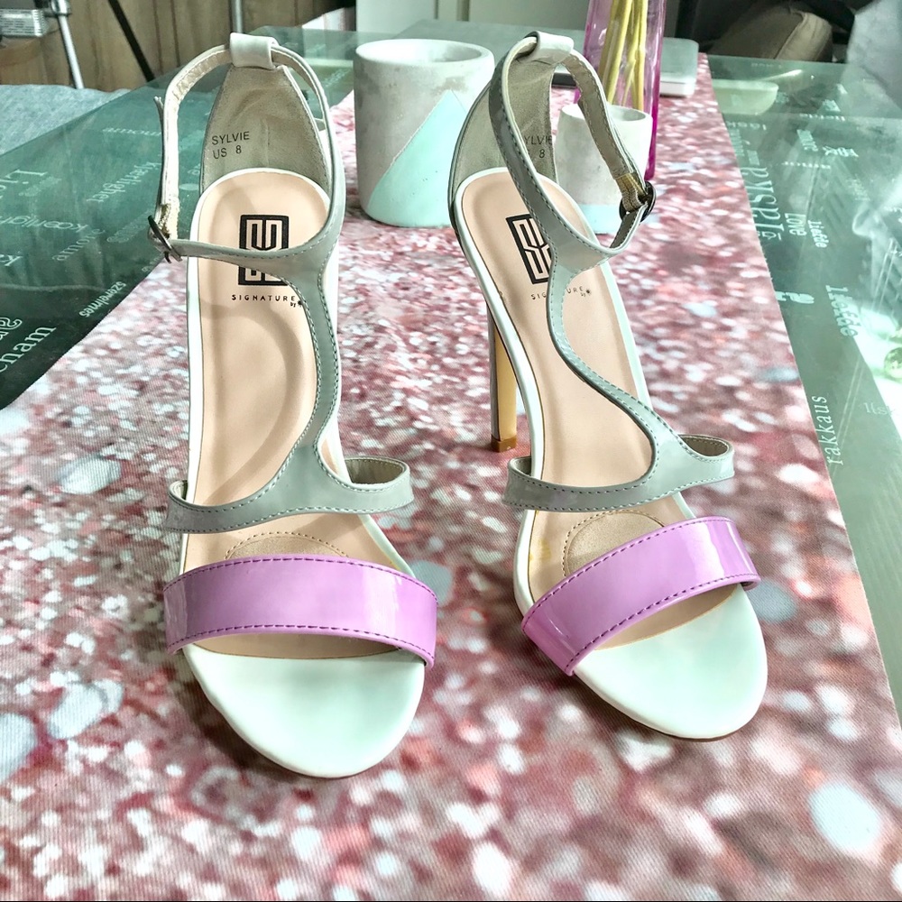 ✨NWOT PRETTY GRAY & PURPLE HEELS💜✨